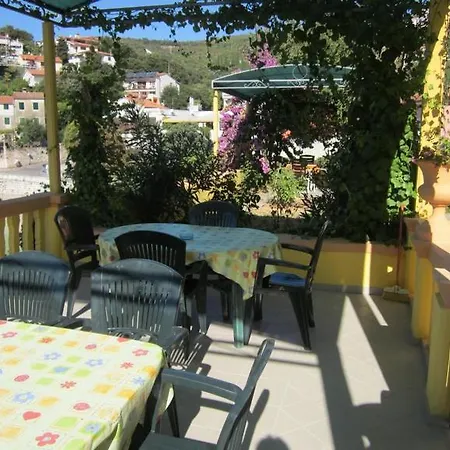 Apartment Confortable Near Sea - Rene 5
